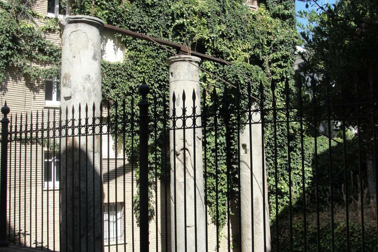 Mar2 - Las Columnas De Adriano Sevilla Exteriér fotografie